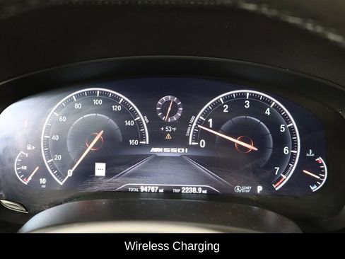 Used 2019 BMW M550i xDrive image 11