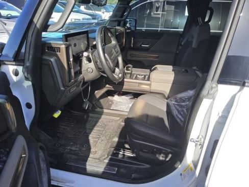 Used 2025 GMC Hummer EV 3X AWD/4WD image 8