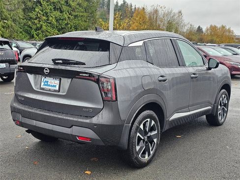 New 2026 Nissan Kicks SV w/ SV Premium Package image 5