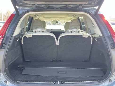 Certified 2023 Volvo XC90 T8 Plus image 10