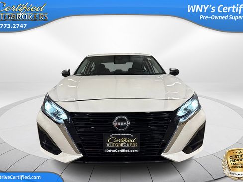 Used 2025 Nissan Altima 2.5 SV image 2