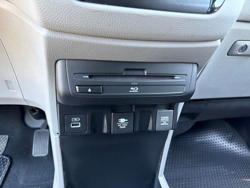 Used 2024 Honda Odyssey Touring image 10