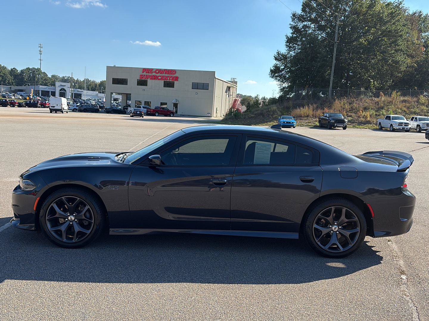 Used 2019 Dodge Charger R/T w/ Navigation & Travel Group RWD image 4