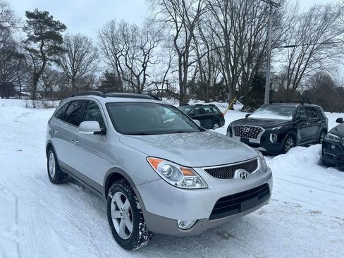 Used 2010 Hyundai Veracruz Limited image 3