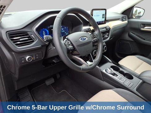 Used 2022 Ford Escape Titanium w/ Titanium Elite Package AWD/4WD image 16