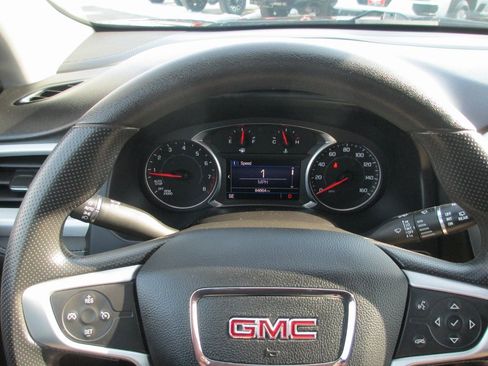 Used 2021 GMC Acadia SLE w/ Driver Convenience Package image 24