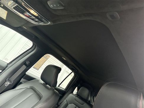 Used 2024 Jeep Wagoneer Launch Edition image 20