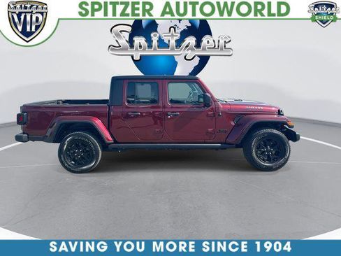 Certified 2022 Jeep Gladiator Sport AWD/4WD image 10