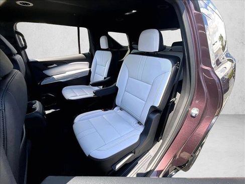 Certified 2026 Chevrolet Traverse High Country FWD image 28