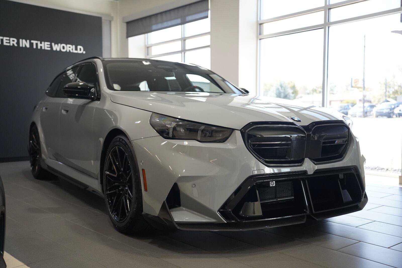 New 2027 BMW M5 Touring AWD/4WD image 4