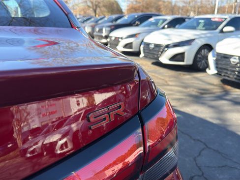 New 2025 Nissan Versa SR w/ Trunk Package image 15