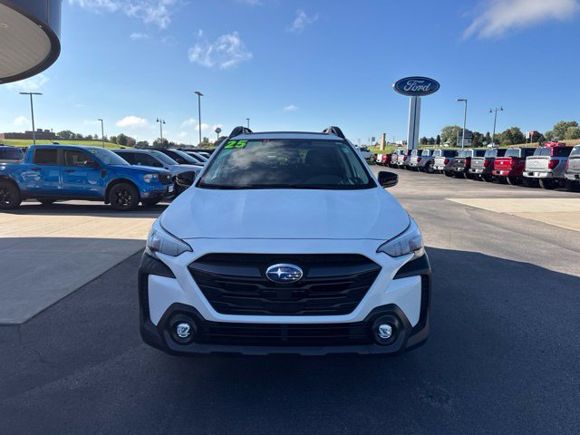 Used 2025 Subaru Outback Premium AWD/4WD image 8