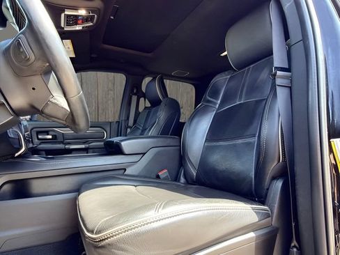 Used 2020 RAM 2500 Limited w/ Black Appearance Package AWD/4WD image 15