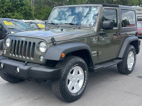 Used 2015 Jeep Wrangler Sport w/ Quick Order Package 23S AWD/4WD image 2
