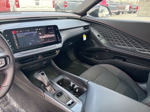 New 2025 Dodge Charger Daytona R/T w/ Sun & Sound Package image 12