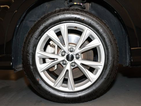 Used 2023 Audi Q3 2.0T Premium image 24