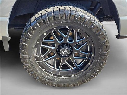 Used 2022 Ford F150 XLT w/ Equipment Group 302A High AWD/4WD image 9