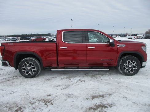 New 2026 GMC Sierra 1500 SLT w/ SLT Premium Plus Package image 3