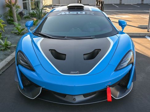 Used 2018 McLaren 570S Coupe RWD image 5