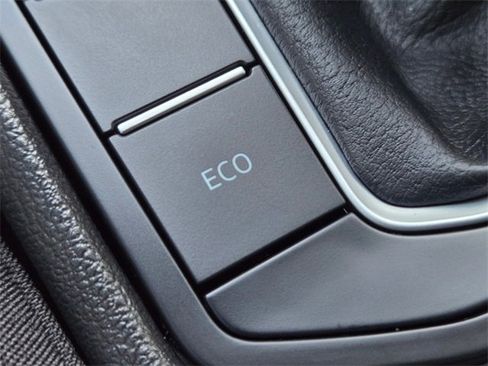 Used 2024 Volkswagen Jetta S image 31