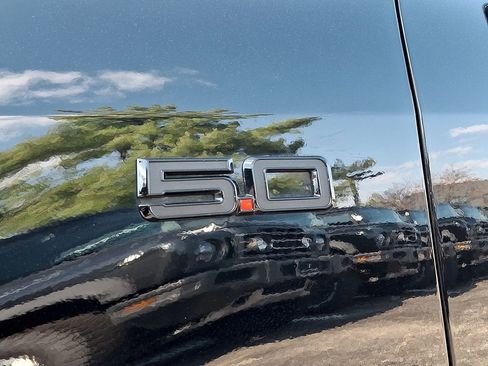 Used 2025 Ford Mustang GT image 28