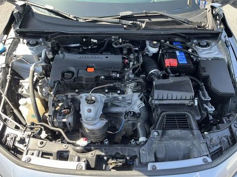 Used 2023 Honda Civic Sport image 19