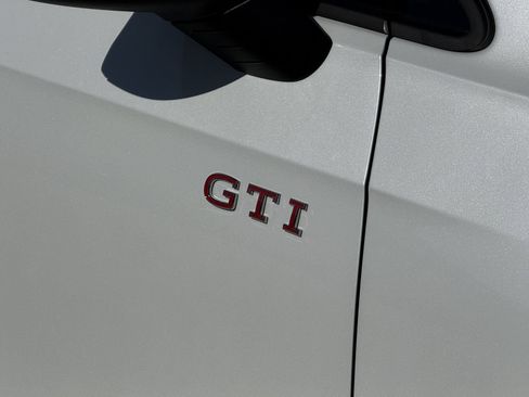 New 2026 Volkswagen GTI SE FWD image 7