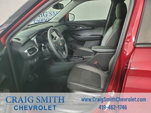 Used 2021 Chevrolet TrailBlazer LT w/ Convenience Package image 10