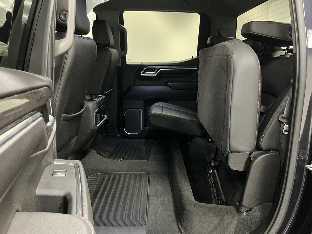 Used 2022 Chevrolet Silverado 1500 LTZ RWD image 22
