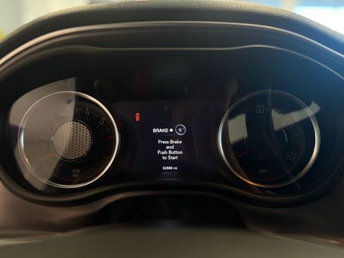 Used 2019 Dodge Challenger R/T image 20