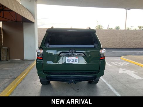 Used 2022 Toyota 4Runner TRD Off-Road Premium image 4