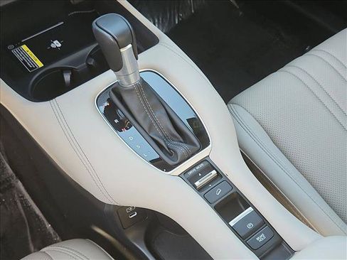 Used 2024 Honda HR-V EX-L image 17