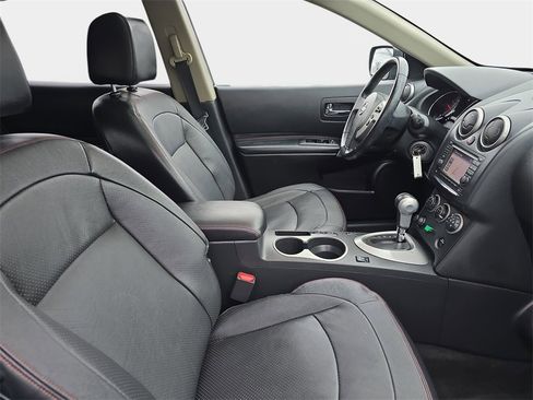 Used 2013 Nissan Rogue SL image 12