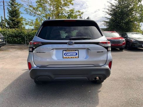 Certified 2025 Subaru Forester Premium AWD/4WD image 6