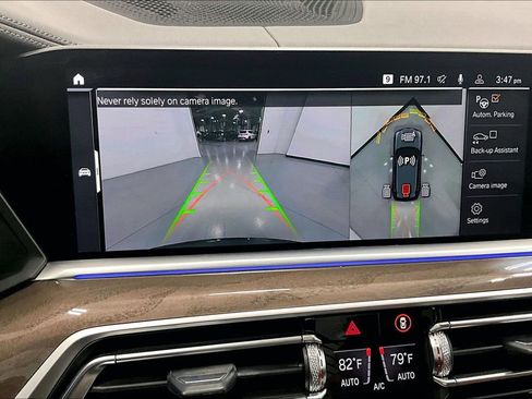 Used 2023 BMW X5 xDrive40i w/ Parking Assistance Package image 22