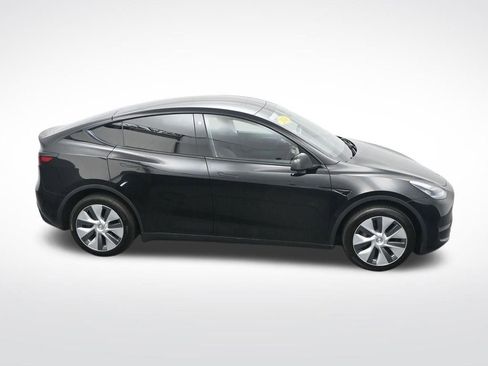 Used 2023 Tesla Model Y Long Range AWD/4WD image 27