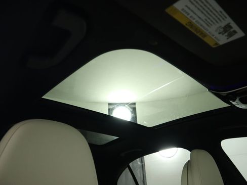 Certified 2025 Mercedes-Benz C 300 Sedan image 18