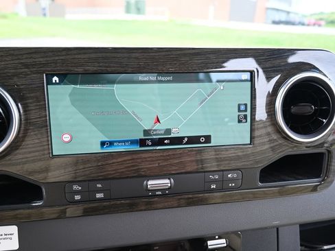Used 2019 Mercedes-Benz Sprinter 170 image 28