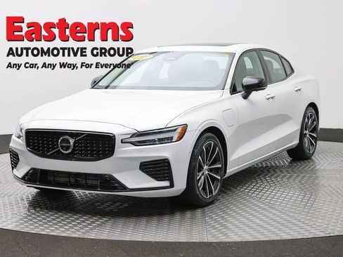 Used 2023 Volvo S60 T8 Plus AWD/4WD image 1