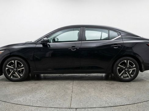 Used 2025 Nissan Sentra SV image 5