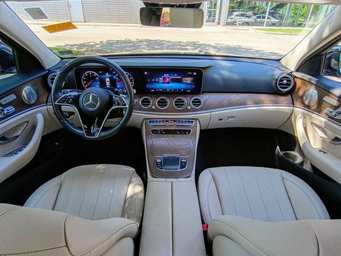 Used 2021 Mercedes-Benz E 350 4MATIC Sedan image 7