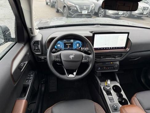 Used 2025 Ford Bronco Sport Outer Banks w/ Outer Banks Tech Package+ image 6