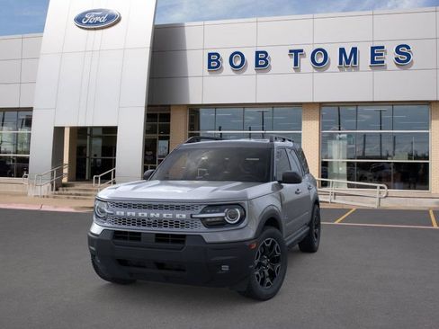 New 2025 Ford Bronco Sport Outer Banks image 2