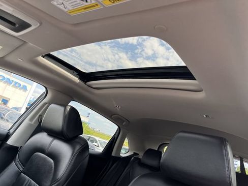 Used 2026 Honda HR-V EX-L image 18