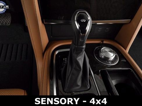 Used 2022 INFINITI QX80 Sensory image 31
