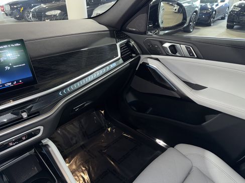 Certified 2025 BMW X6 xDrive40i image 30