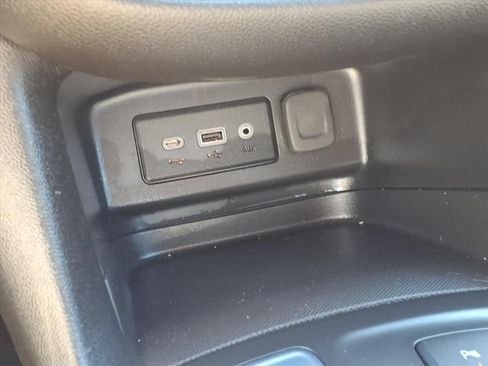 Used 2023 Chevrolet Equinox LT w/ Driver Convenience Package FWD image 26
