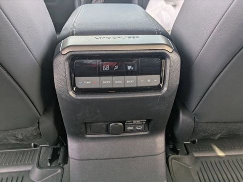 Certified 2024 Toyota Land Cruiser image 17