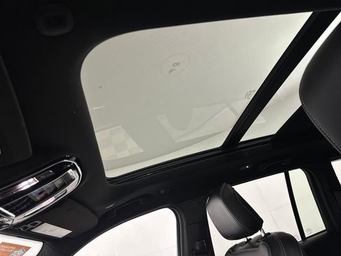 Used 2024 Jeep Grand Cherokee Overland image 33