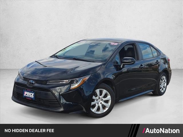 Used 2025 Toyota Corolla LE FWD image 1